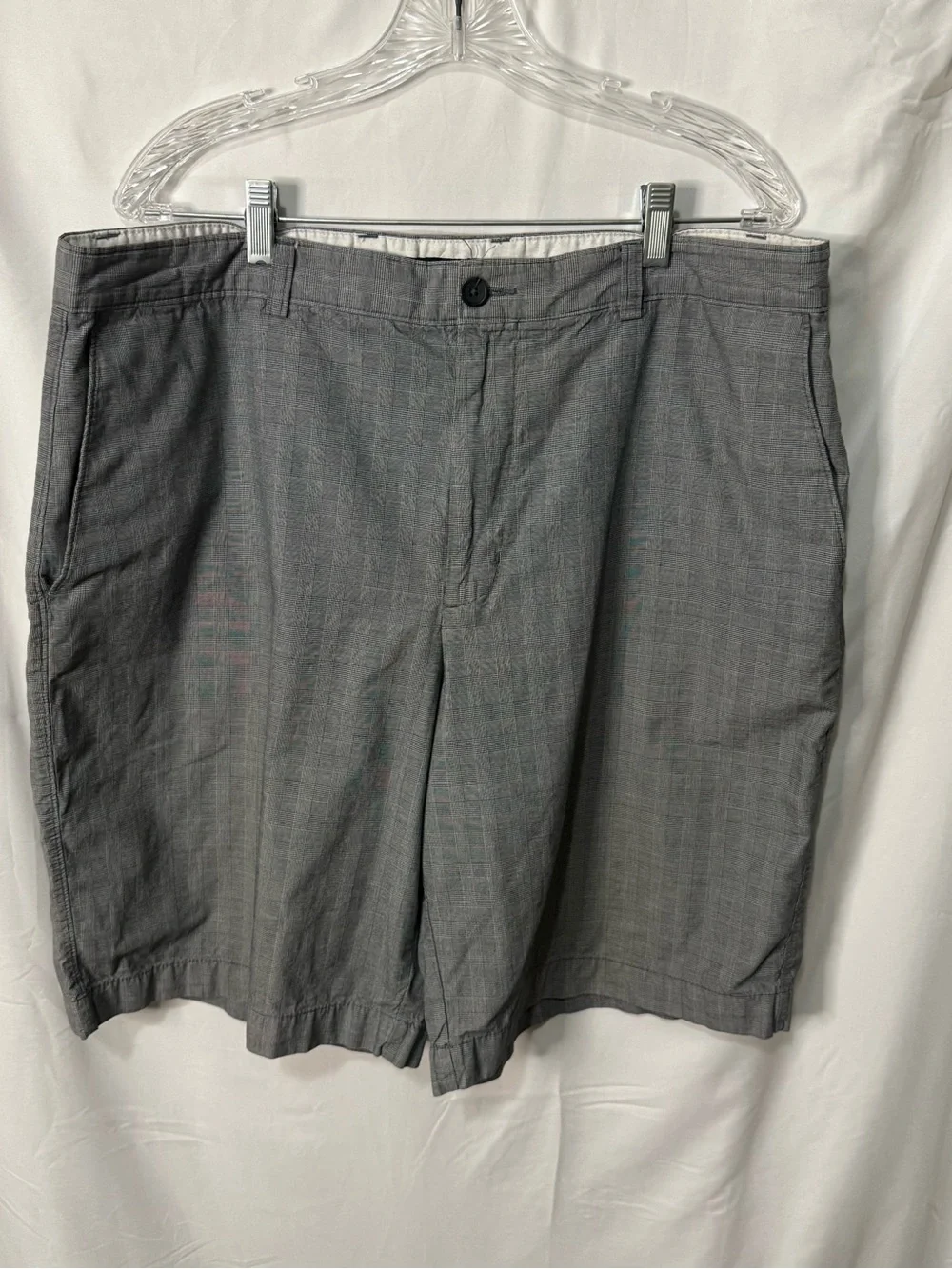 Banana Republic Gray Men's Flat-Front Shorts